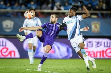 九游体育比分直播、实时比分网、足球比分、篮球比分、电竞比分、九游体育战绩查询-哈兰德式进球+防守滴水不漏 他才是津门虎主心骨