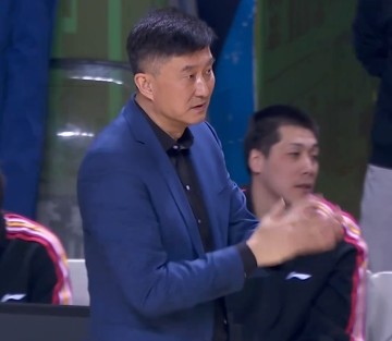 九游体育比分直播、实时比分网、足球比分、篮球比分、电竞比分、九游体育战绩查询-广东16分大胜同曦！胡明轩王者归来，焦泊乔爆发砍两双，徐杰9+5