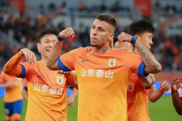 九游体育比分直播、实时比分网、足球比分、篮球比分、电竞比分、九游体育战绩查询-【中超】克雷桑戴帽费南多伤退 泰山3比1南通支云